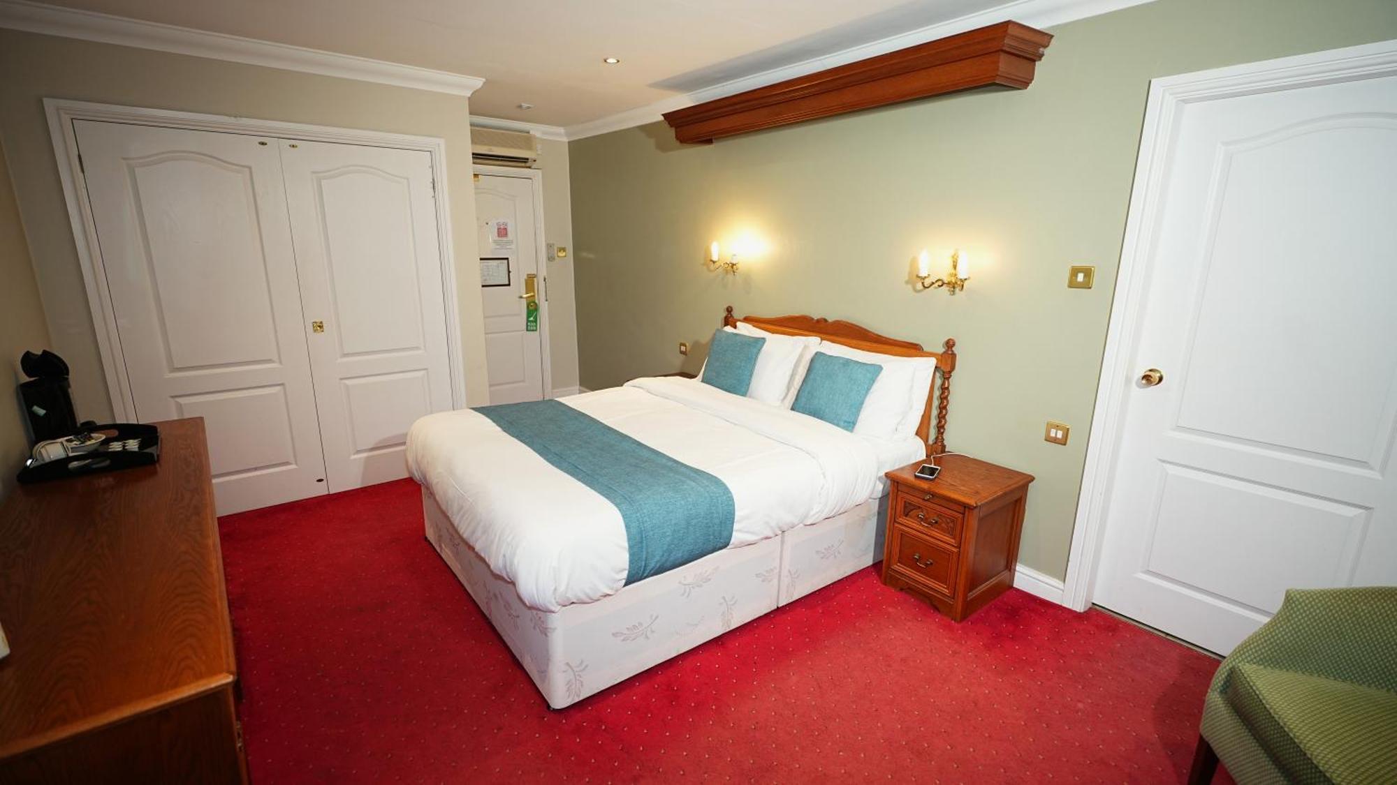 Consort Hotel Rotherham Exterior foto