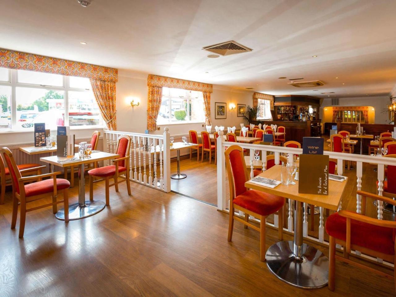 Consort Hotel Rotherham Exterior foto